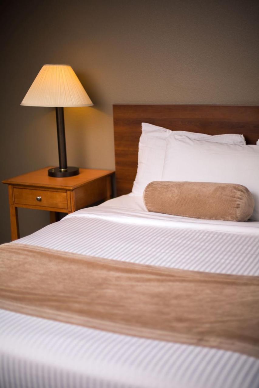 High Country Suites Пайндейл Екстериор снимка