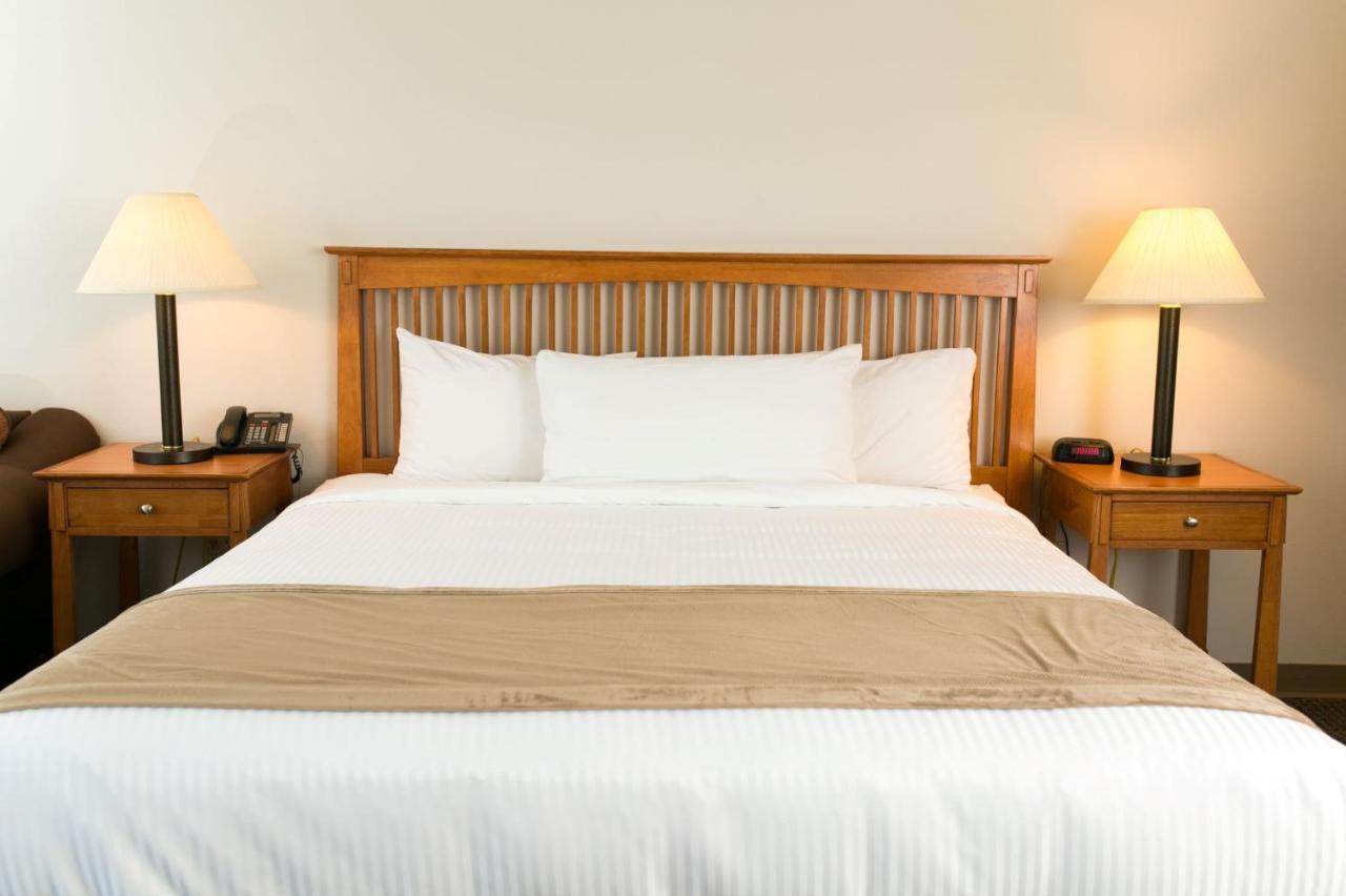 High Country Suites Пайндейл Екстериор снимка