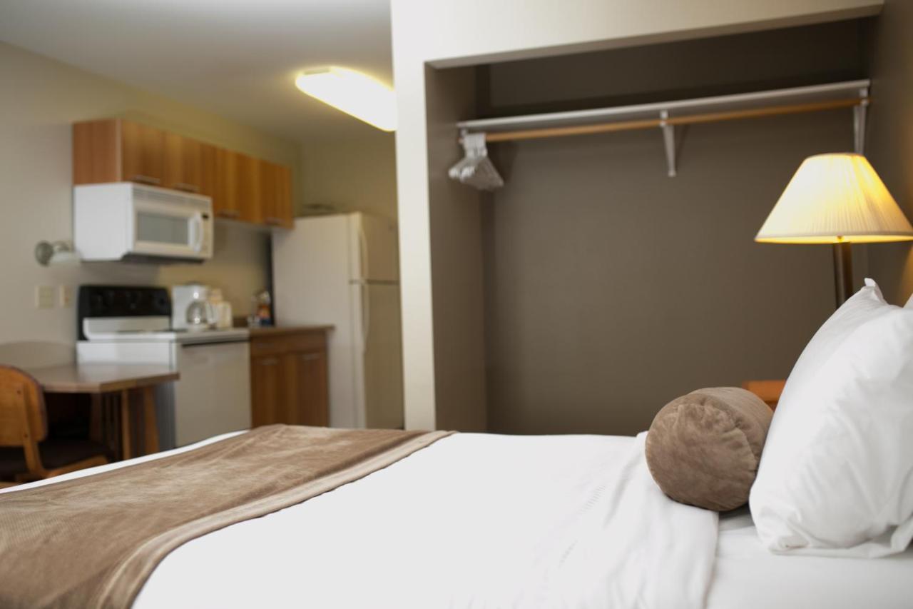 High Country Suites Пайндейл Екстериор снимка